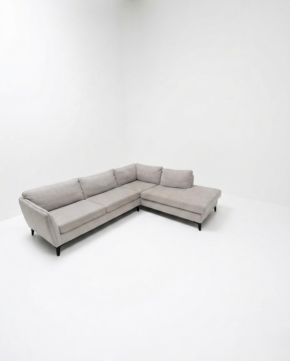 Saturday | 4 sits med schäslong | Alex Beige