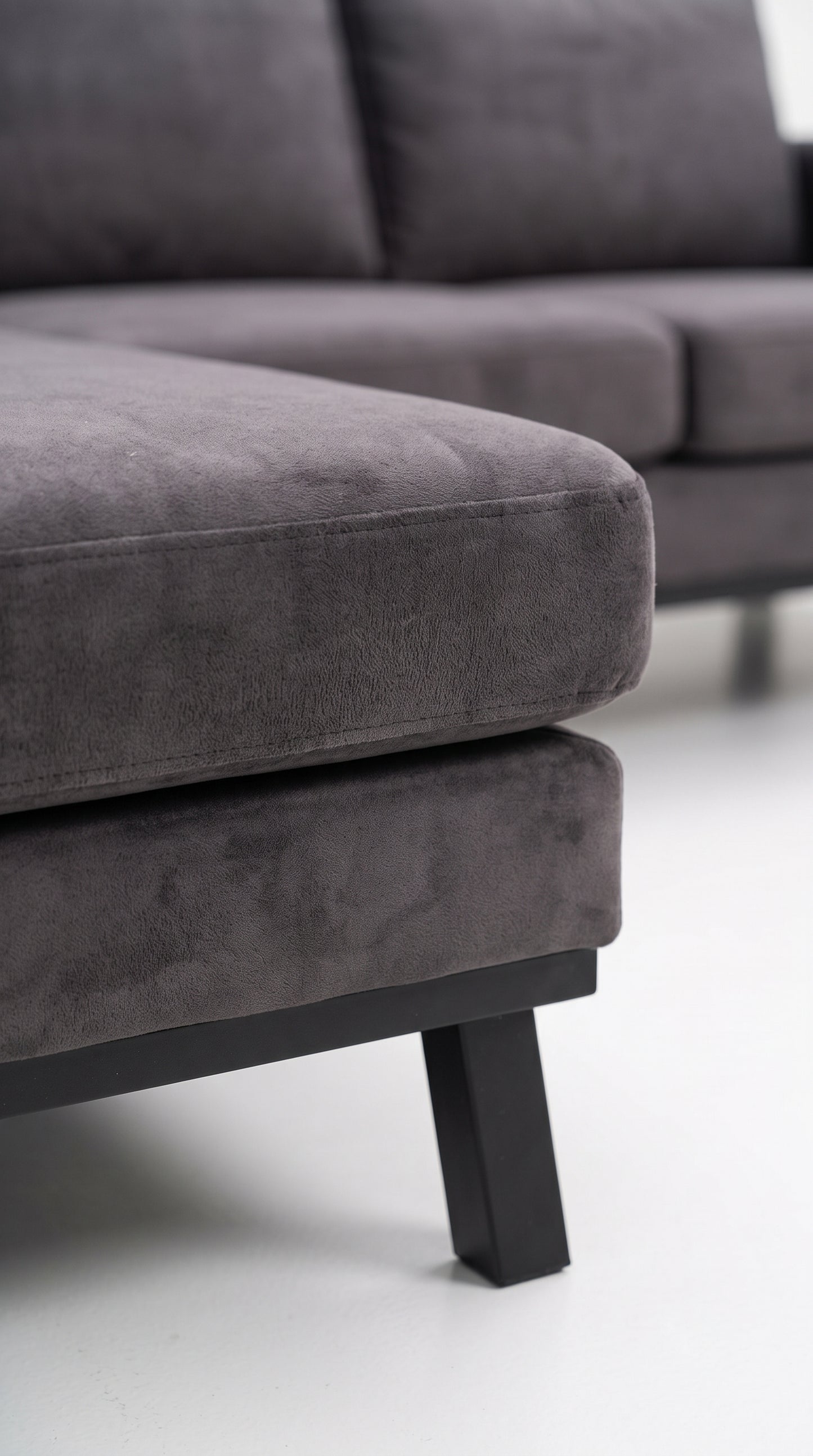 Copenhagen | 4.5-seater sofa with chaise longue in velvet